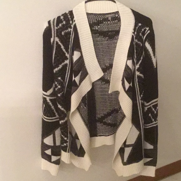 Cardigan - Picture 1 of 1